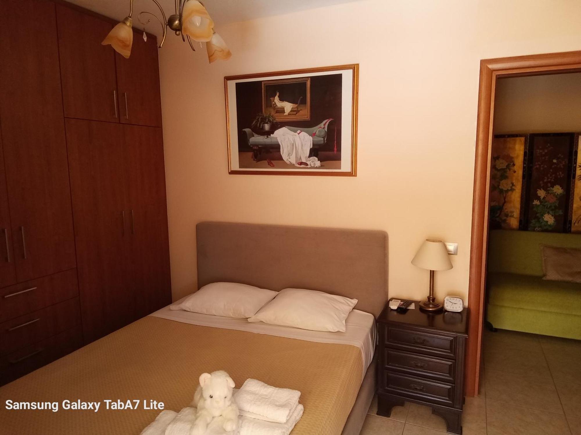 Villa Avatos - Near To The Port Of Rafina And The Airport Of Athens Agios Spyridon  Exteriör bild